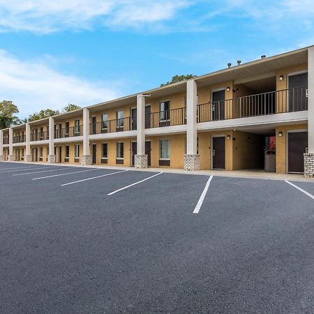 Econo Lodge Cheraw Market Street المظهر الخارجي الصورة